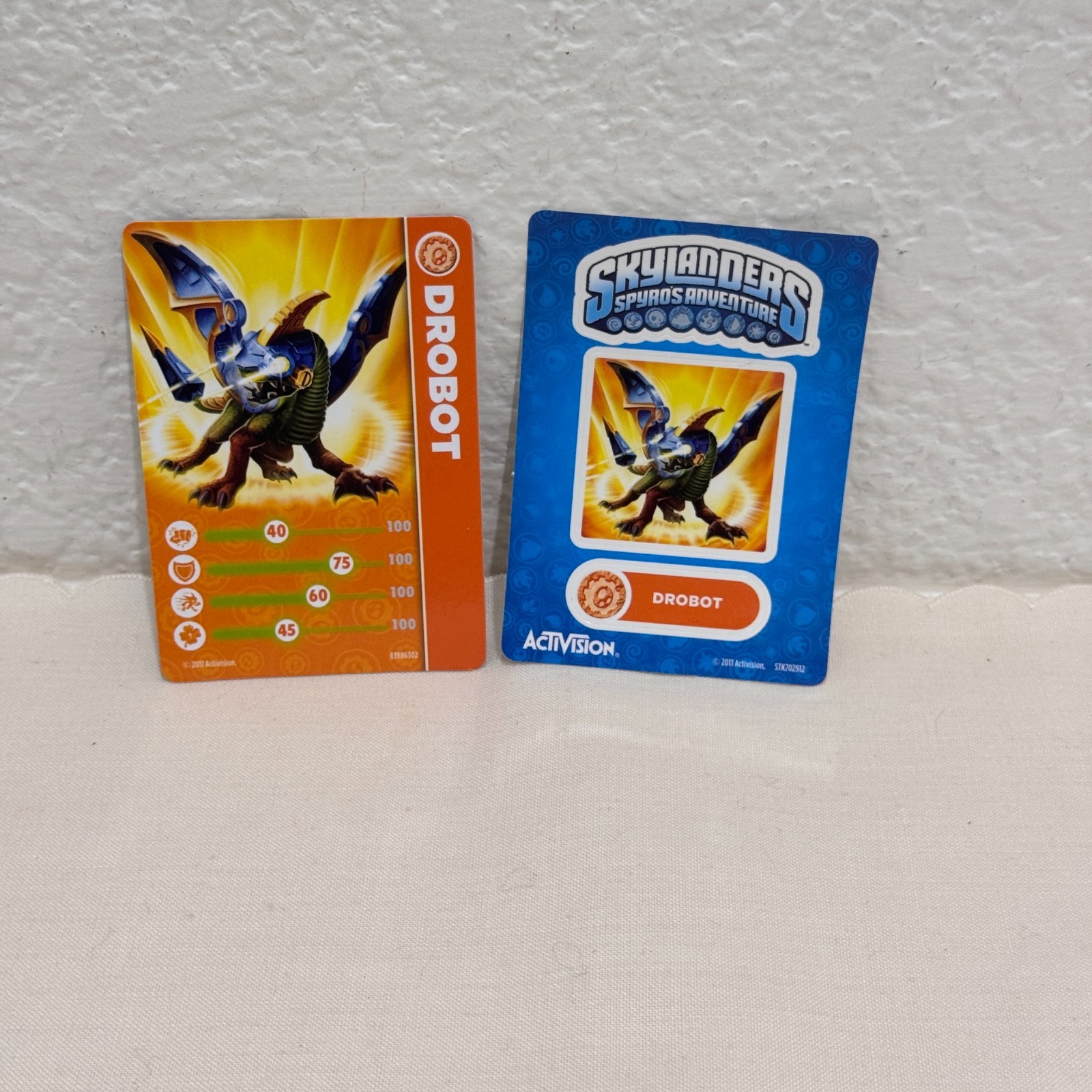 Skylanders Spyro’s Adventure Drobot Figure w/ Trading Card Sticker 2011