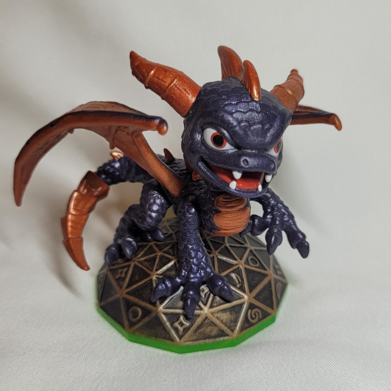 Skylanders Spyro’s Adventure SPYRO Character Figure-Trading Card-Web Code