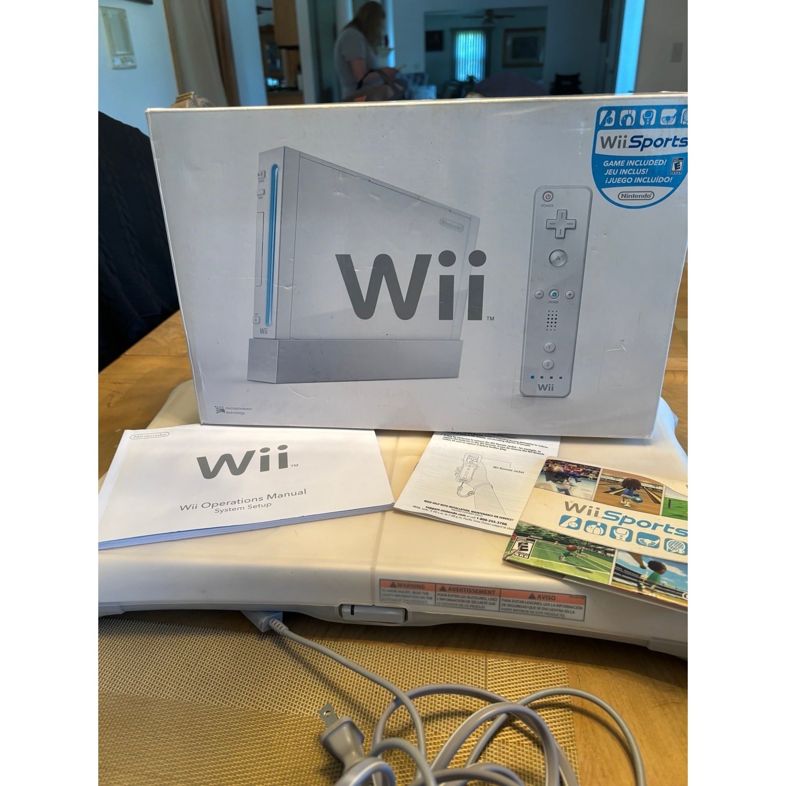 Huge Nintendo Wii Console bundle many items games w Wii sports 2 remotes Wow