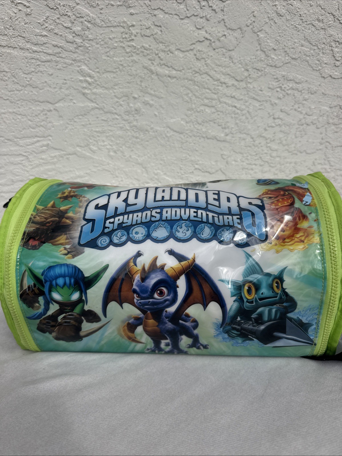 Spyro’s Adventure Skylanders Bag w/ 20 Skylander Figures
