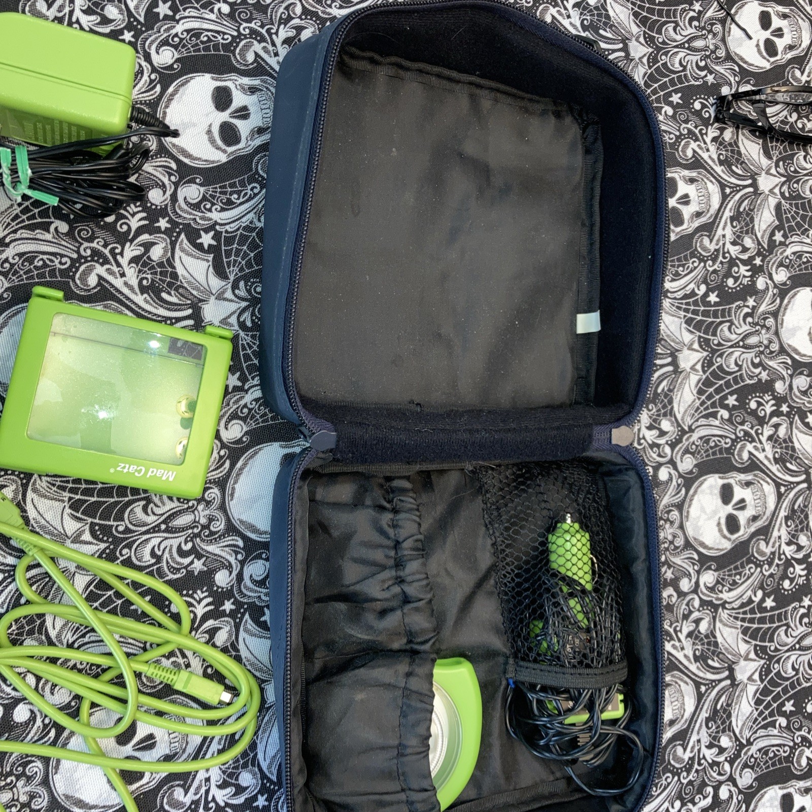 Vintage 2000s Blue Madcatz Carrying Case Travel Bag for Nintendo Systems