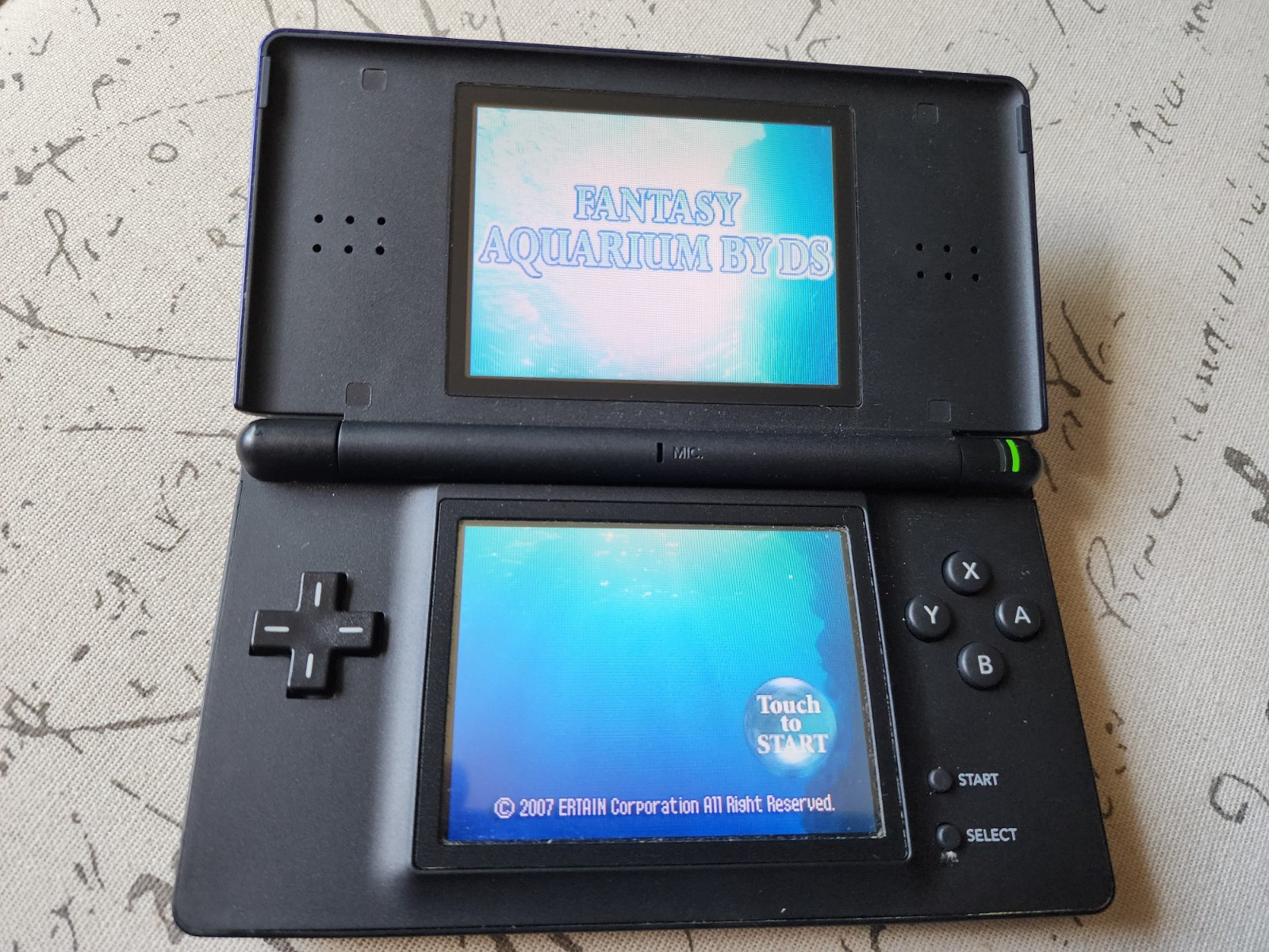 Nintendo DS Lite Colbalt Blue with box, manual and charger