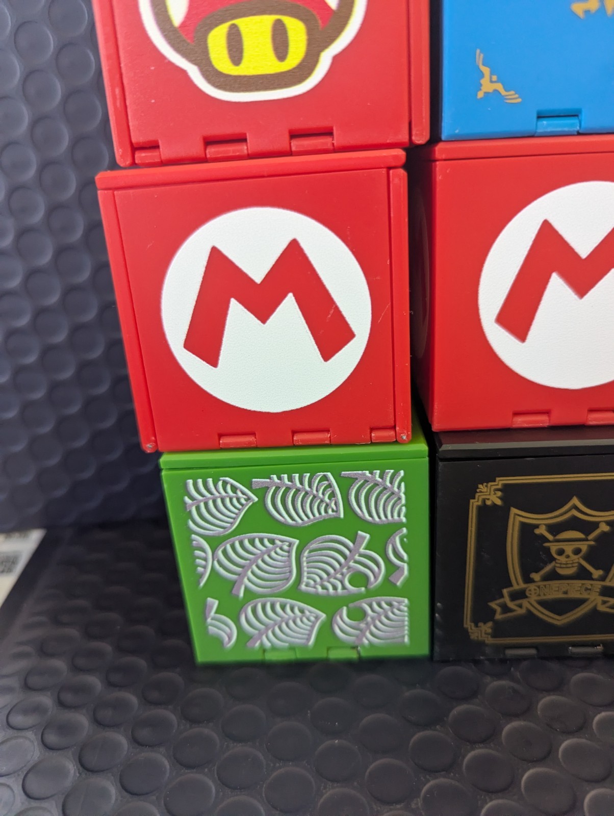 7 Unbranded Mario Nintendo Switch Video Game 12 Cartridge Cube Carrier Holder