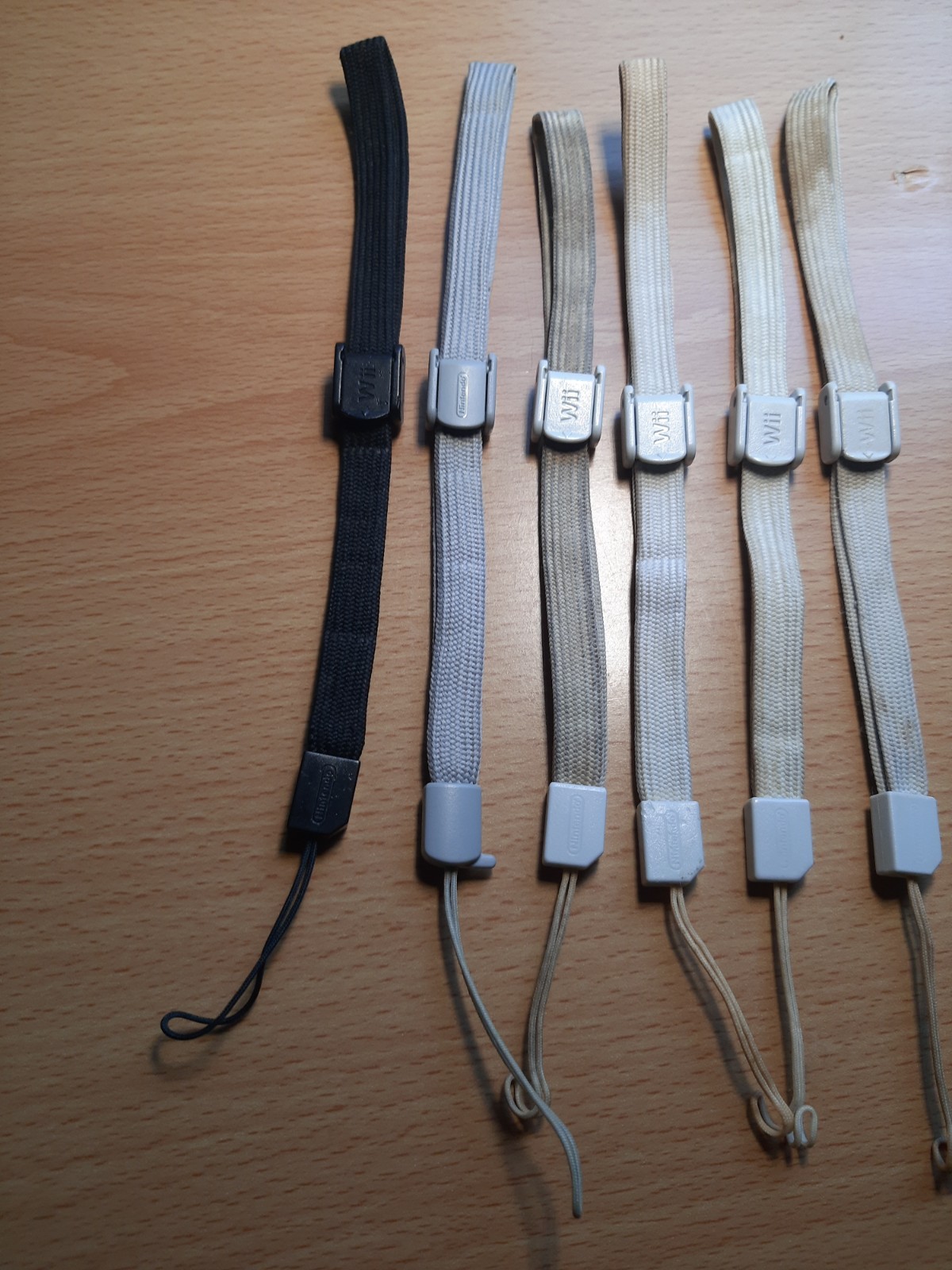 (6) OEM Nintendo Wii Remote Wrist Straps RVL-018 and (2) Generic Straps