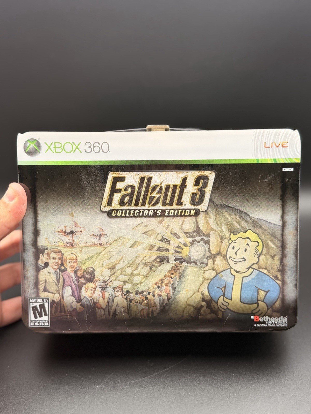 Fallout 3 Collector’s Edition Xbox 360 CIB Complete w/ Lunchbox Bobblehead