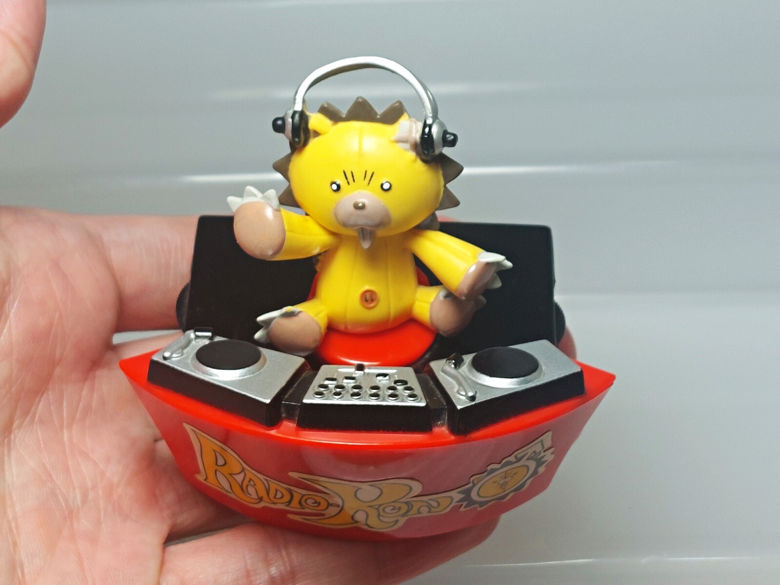 Bleach Kon Figure Radio Weekly Jump Toy Japan T06 2.4in