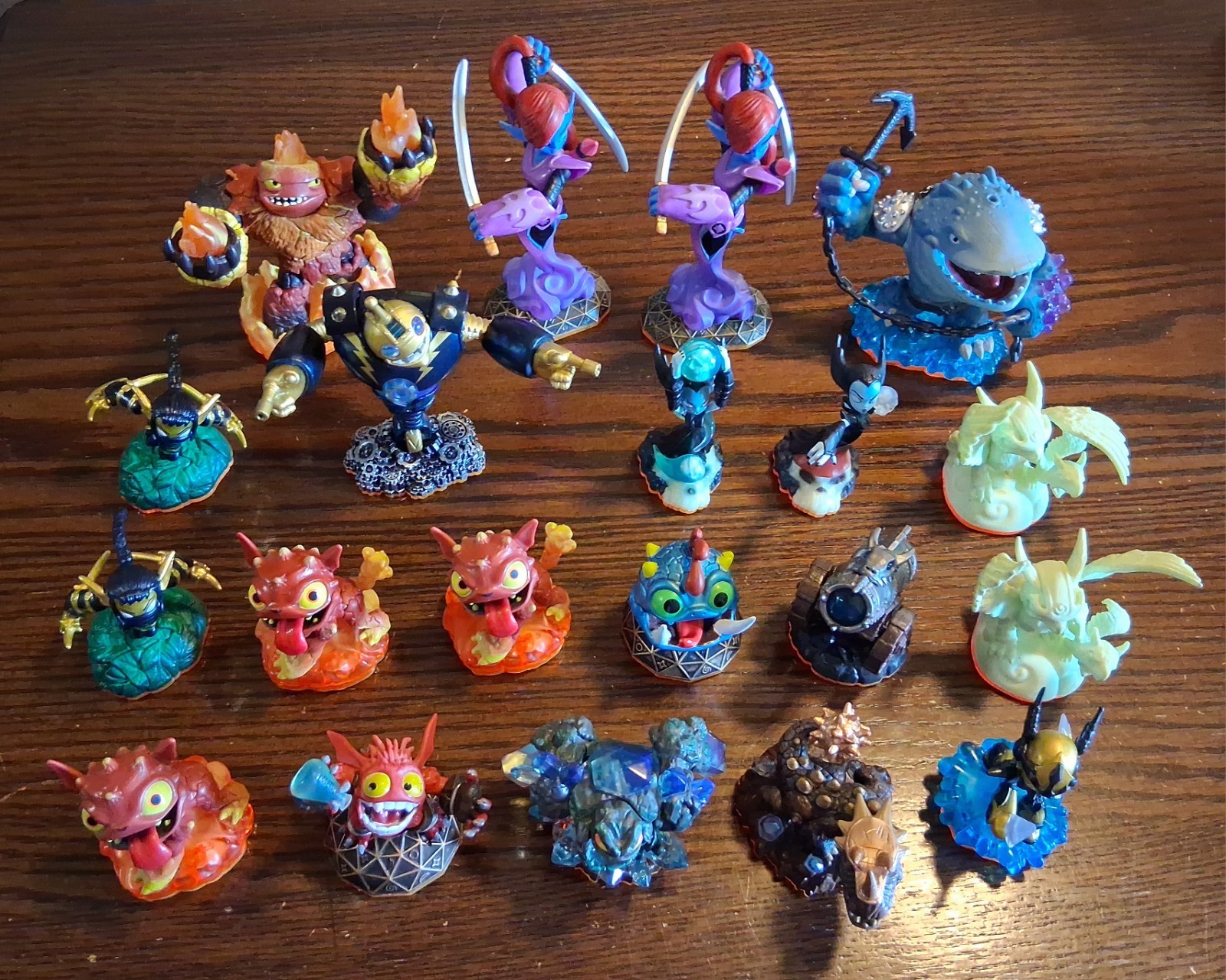 Skylanders Giants Figures Bulk Lot Orange Base See Pics/Description