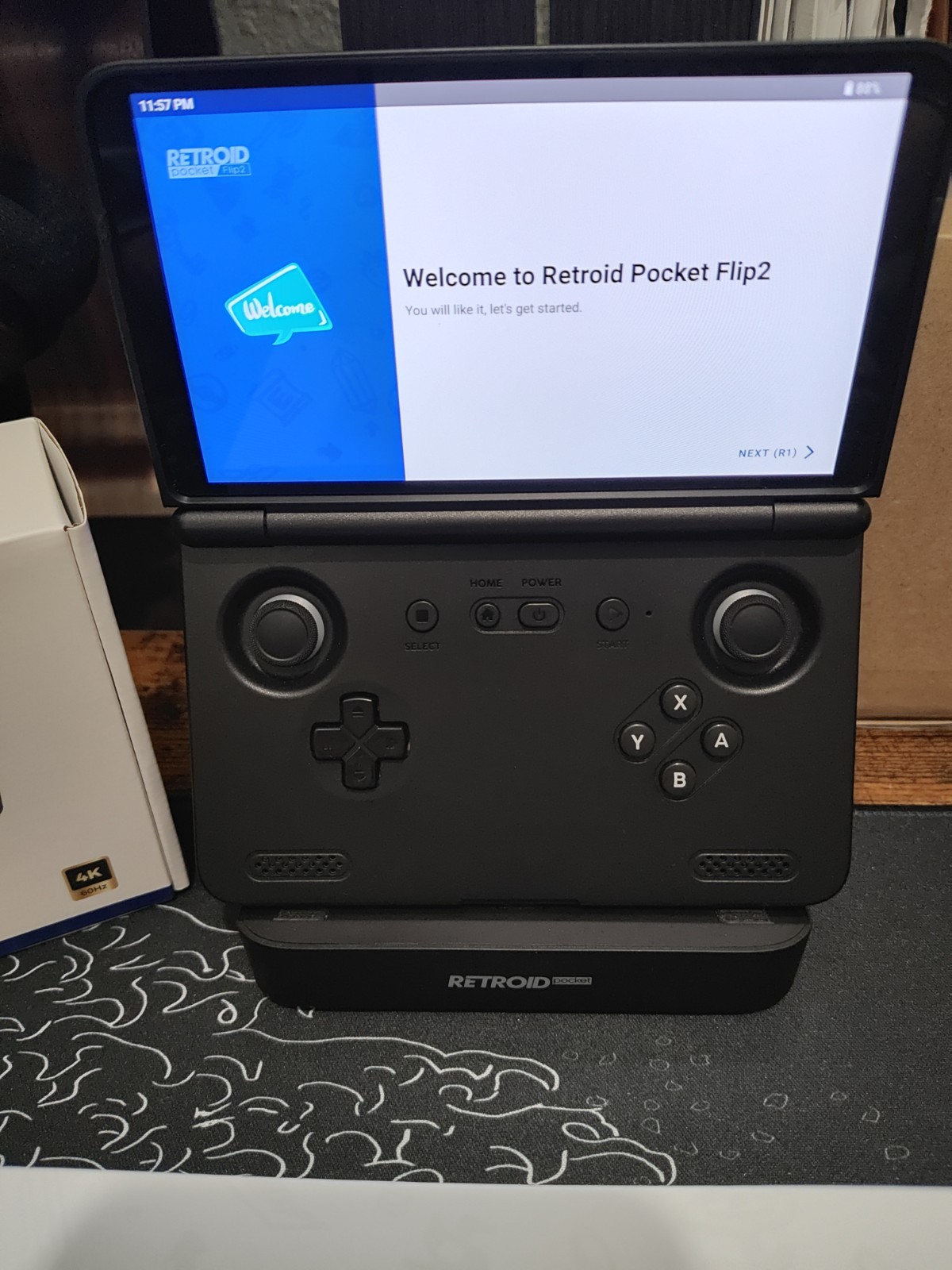 Retroid Pocket Flip 2 Bundle w/ Dock & Case SD865 8GB RAM 128GB ROM (Black)