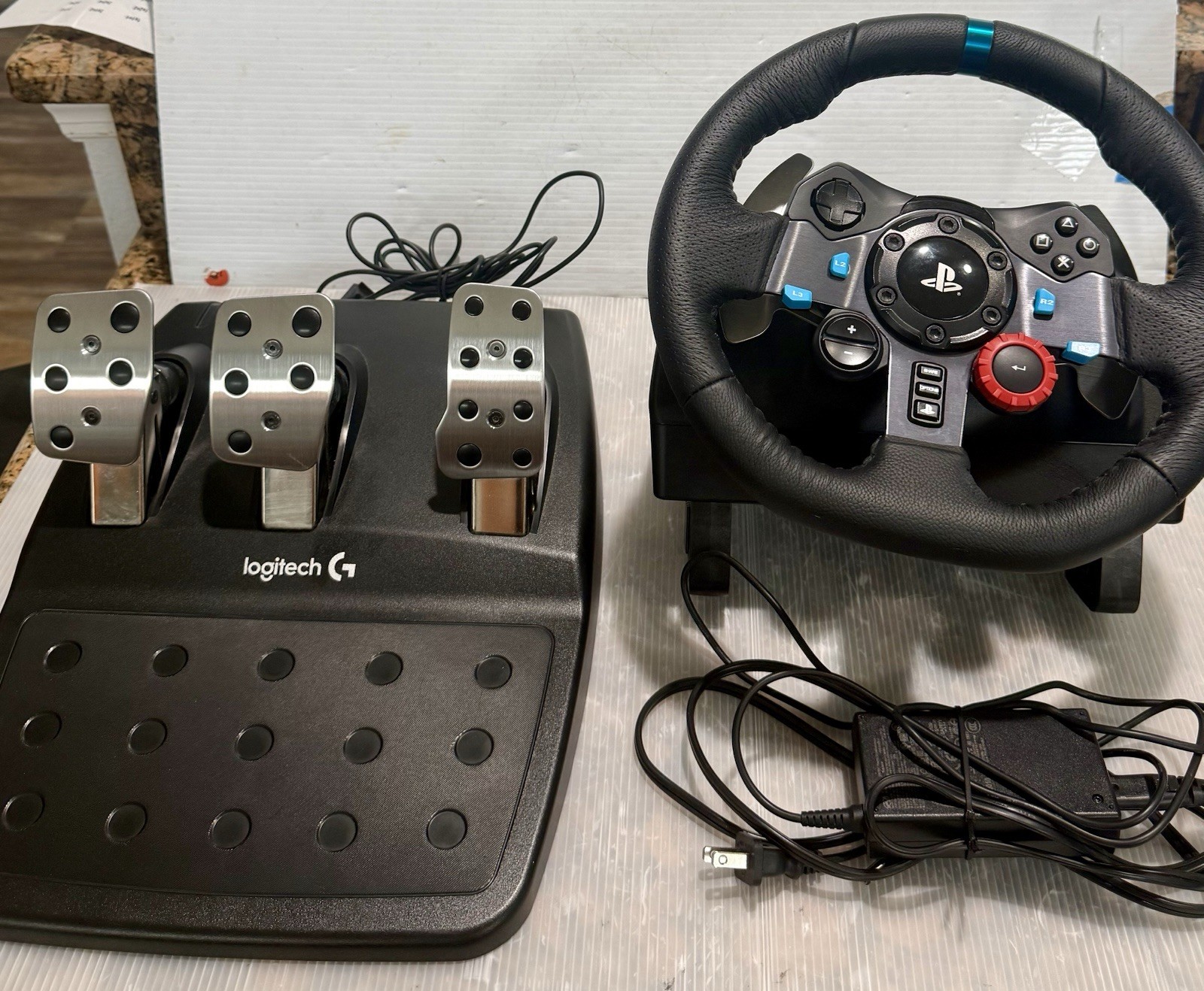 Logitech G29 Driving Force Racing Wheel & Pedals for PC/ PS3, PS4, or PS5