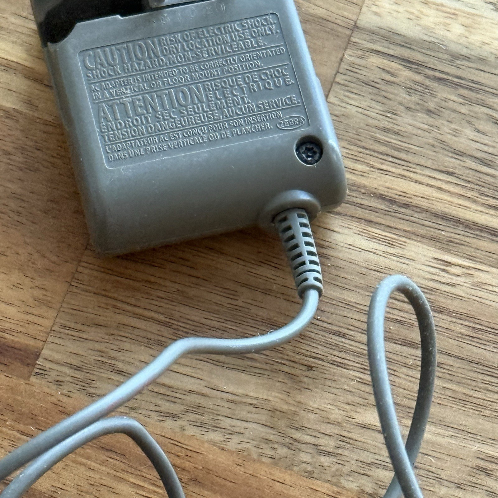OEM Nintendo DS Lite AC Adapter Charger USG-002 (USA), DC5.2V 450mA USG-001