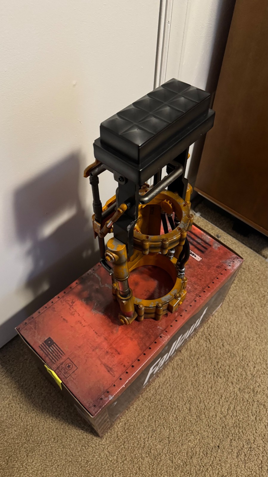 Fallout 4 Power Fist Replica 1:1 Scale
