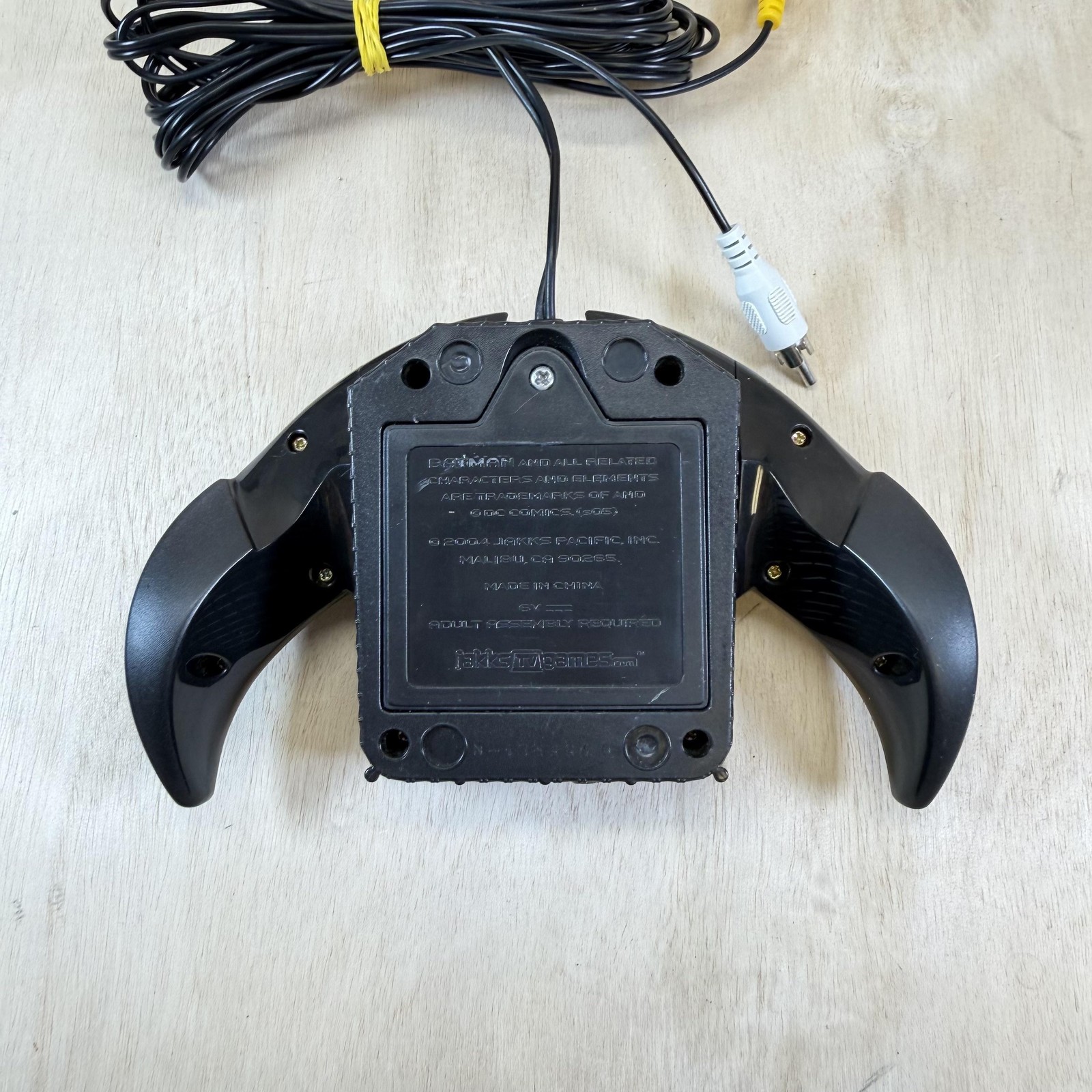 JAKKS Pacific The Batman TV Games Plug & Play Console Black RCA AV 2004 Game