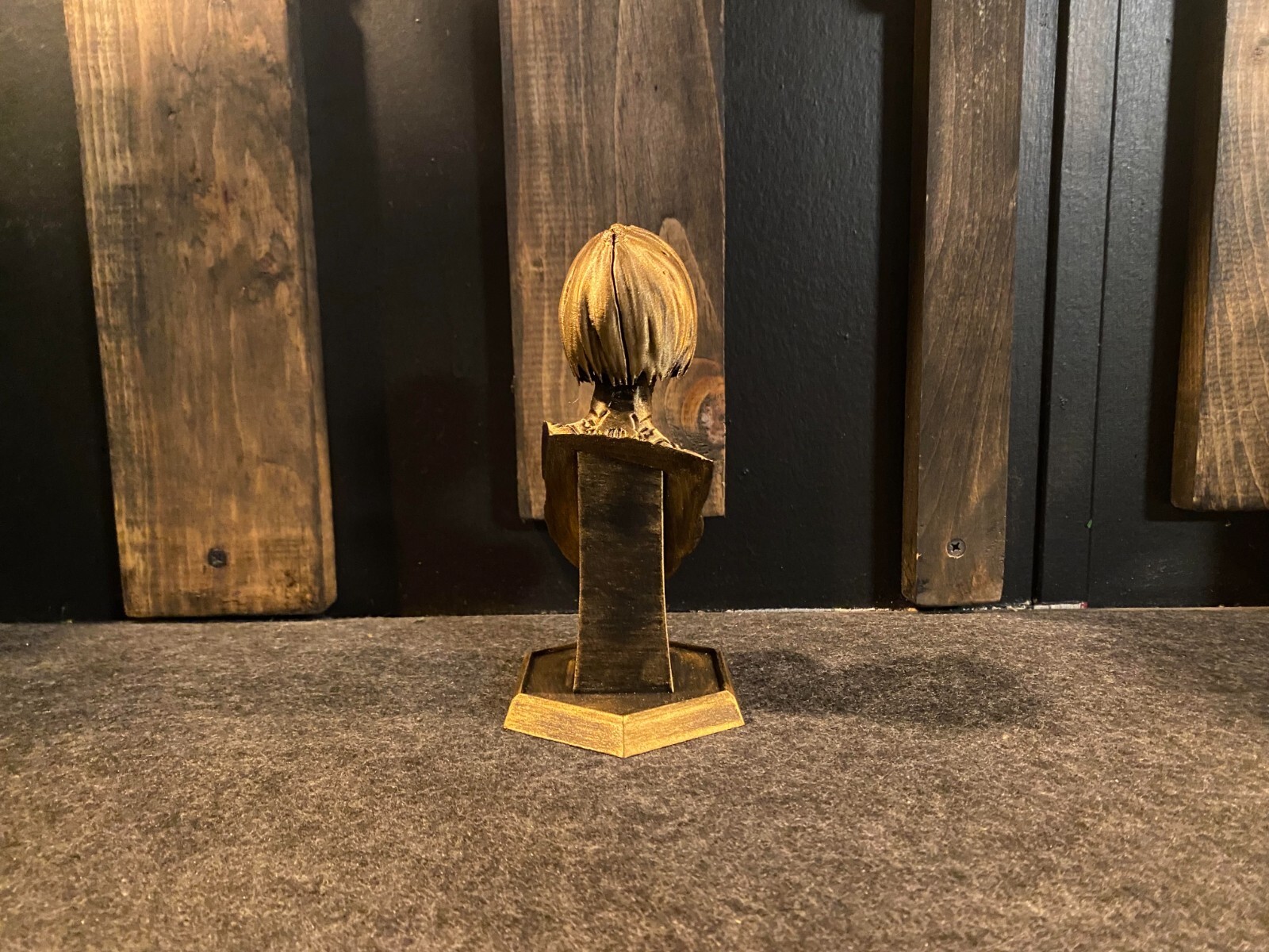 Halo Cortana Gold Statue 6inches tall