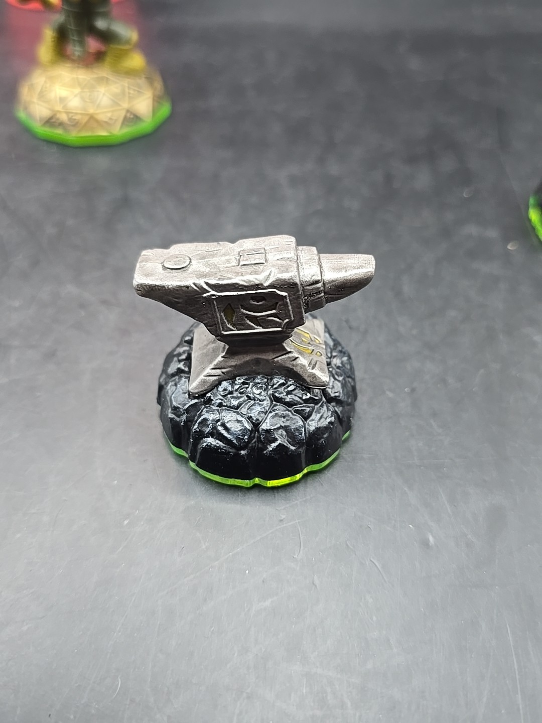 Activision Skylanders Spyro’s Adventure Voodood Anvil Rain And Sky Iron Shield