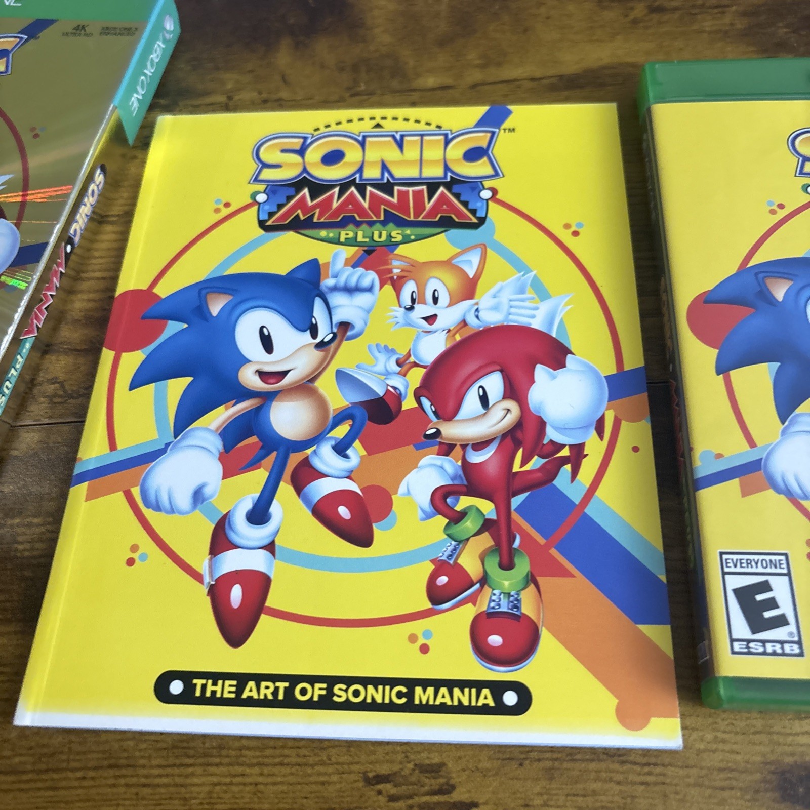 Sonic Mania Plus (Microsoft Xbox One, 2018) With Art Book