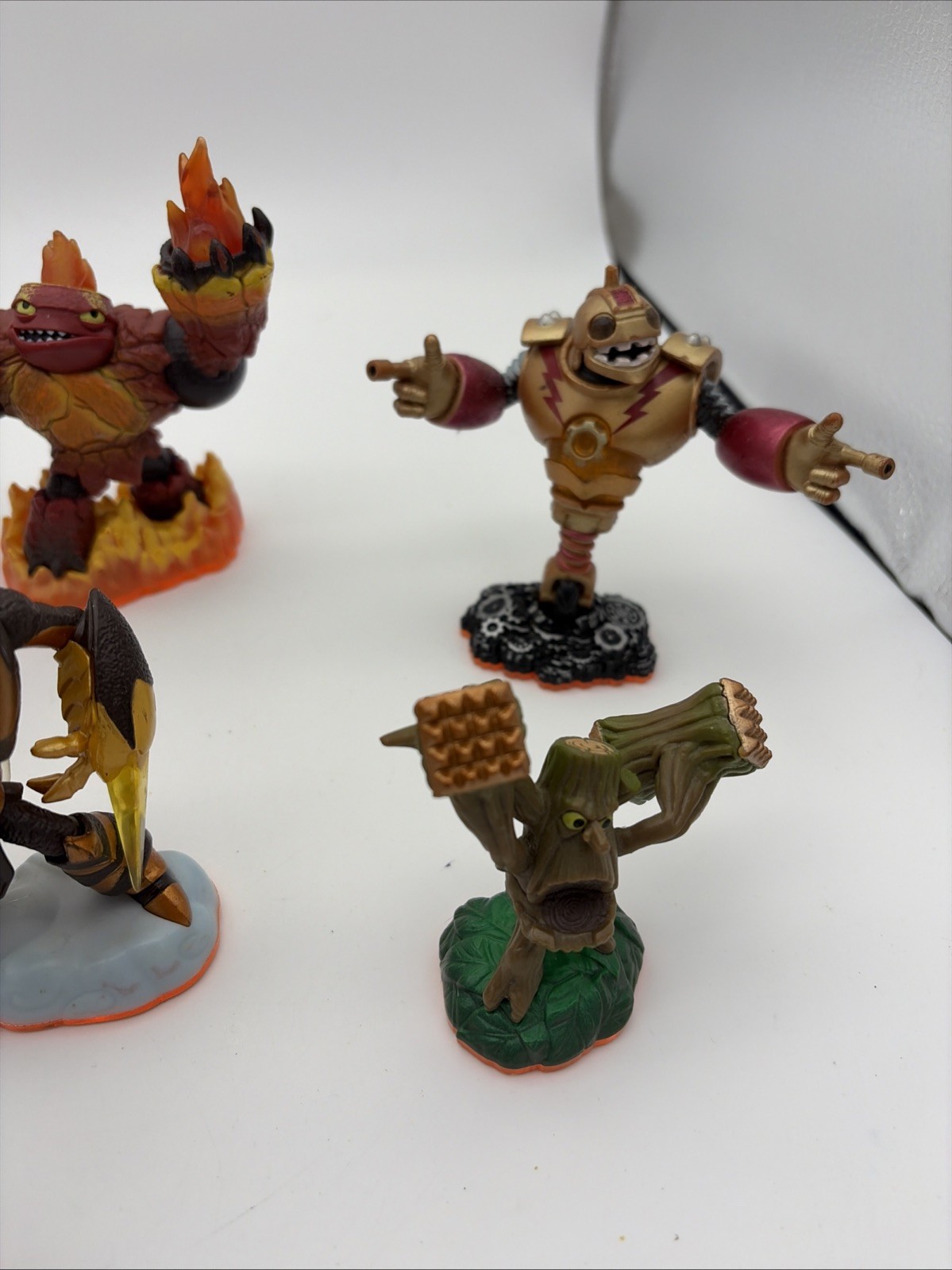 Skylanders Giants Series Lot of 10 Figures Bouncer Eye Brawl Swarm Cinder