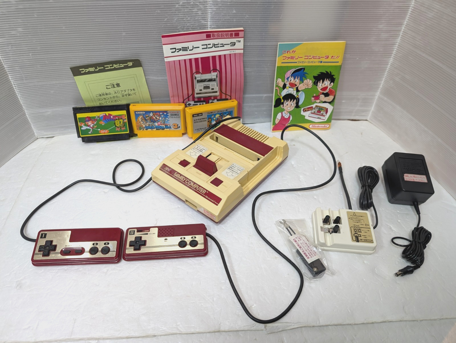 Nintendo Famicom NES Family Computer Super Mario Brothers 3 Japan Box Manual