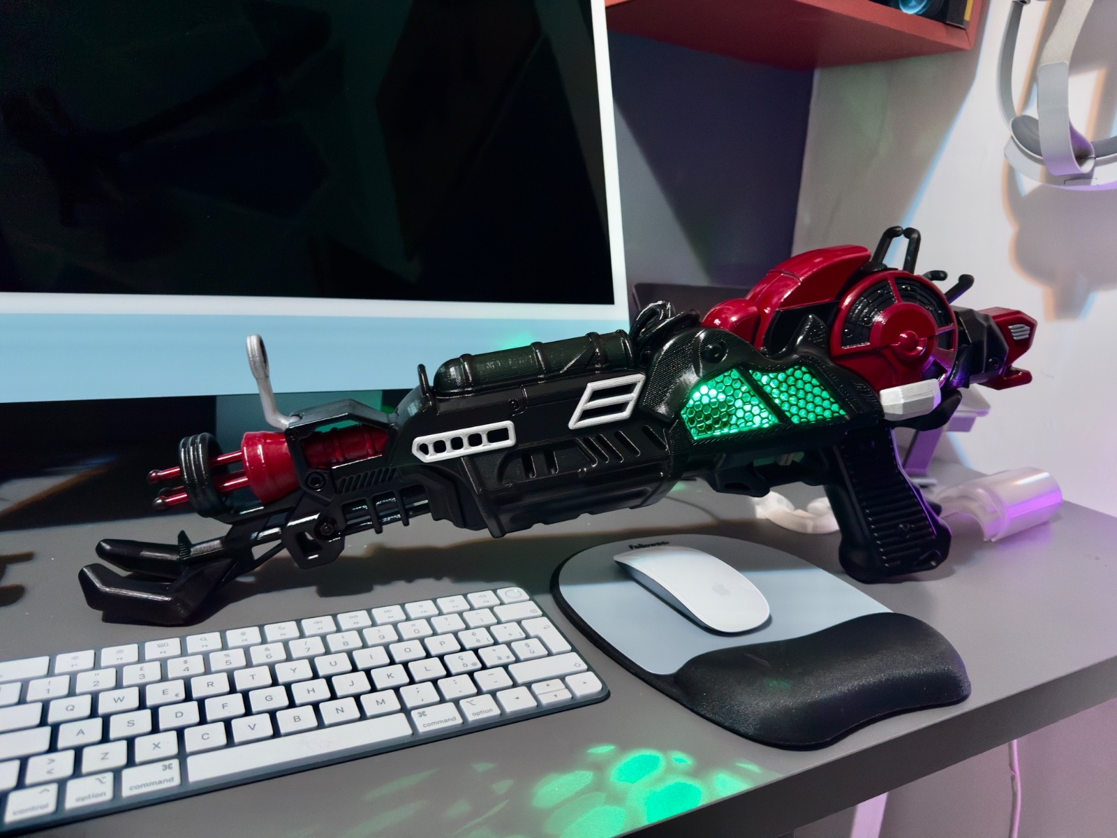 Raygun MK2 LED Replica 1/1 Scale Zombie