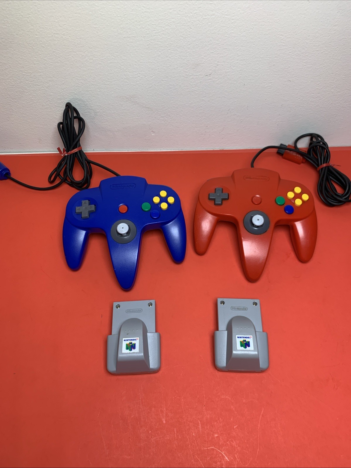 96 Nintendo 64 Console w/ 2 Controllers Red & Blue & 2 Rumble Pak Packs