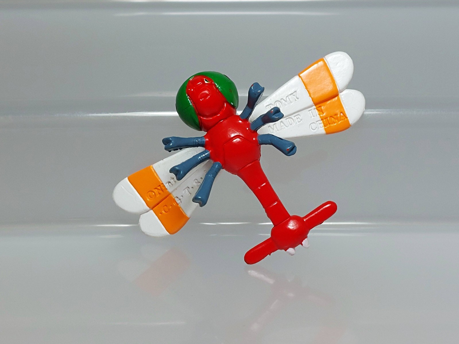 Yanma Pokemon Monster Collection Figure Tomy Japan R09 0.9in