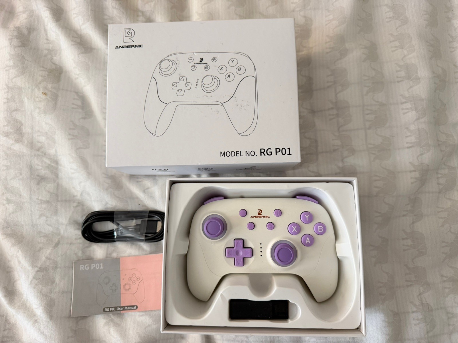 ANBERNIC RG P01 Retro Game Controller – Wired/Wireless Bluetooth RGB Hall Effect