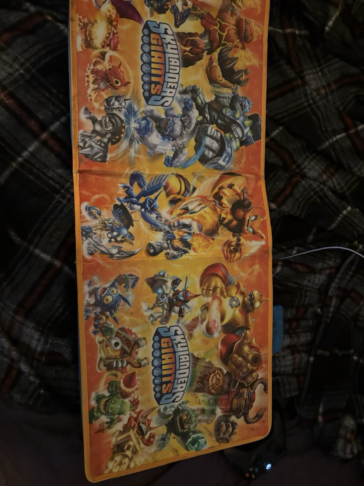 Activision Skylanders Giants Collectible Character Figure Pack Lot w/ Carry Case
