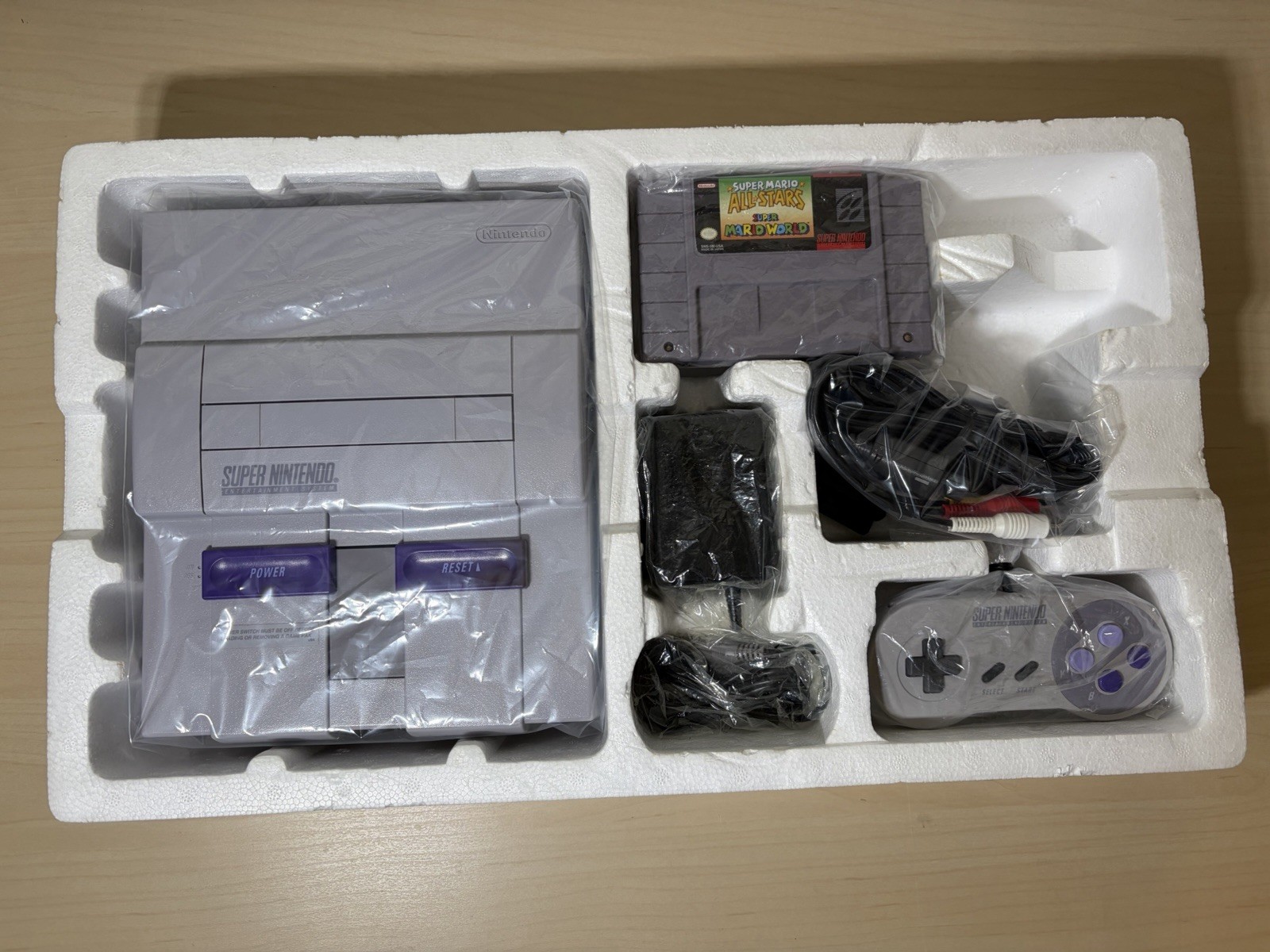 Super Nintendo SNES Console Super Mario All Stars – Complete – Mint Condition