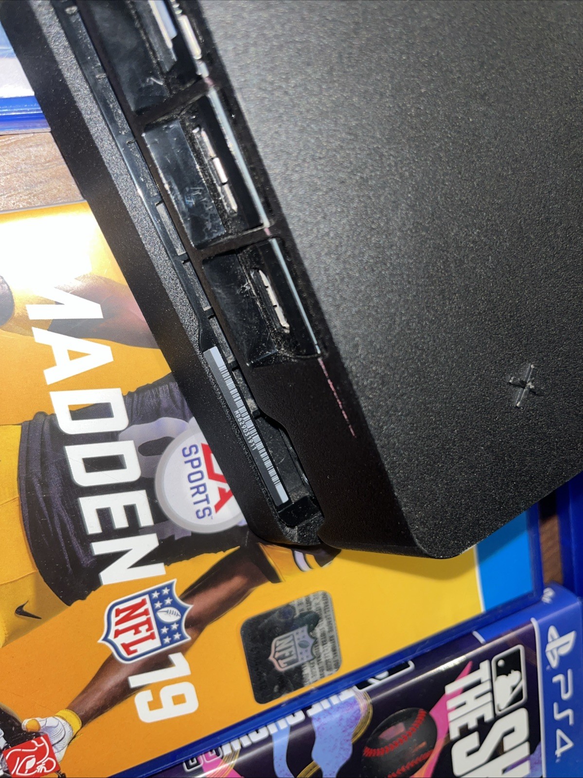 Sony PlayStation 4 Slim CUH-2115B 1TB Console Game Bundle Controllers 11.52 FW