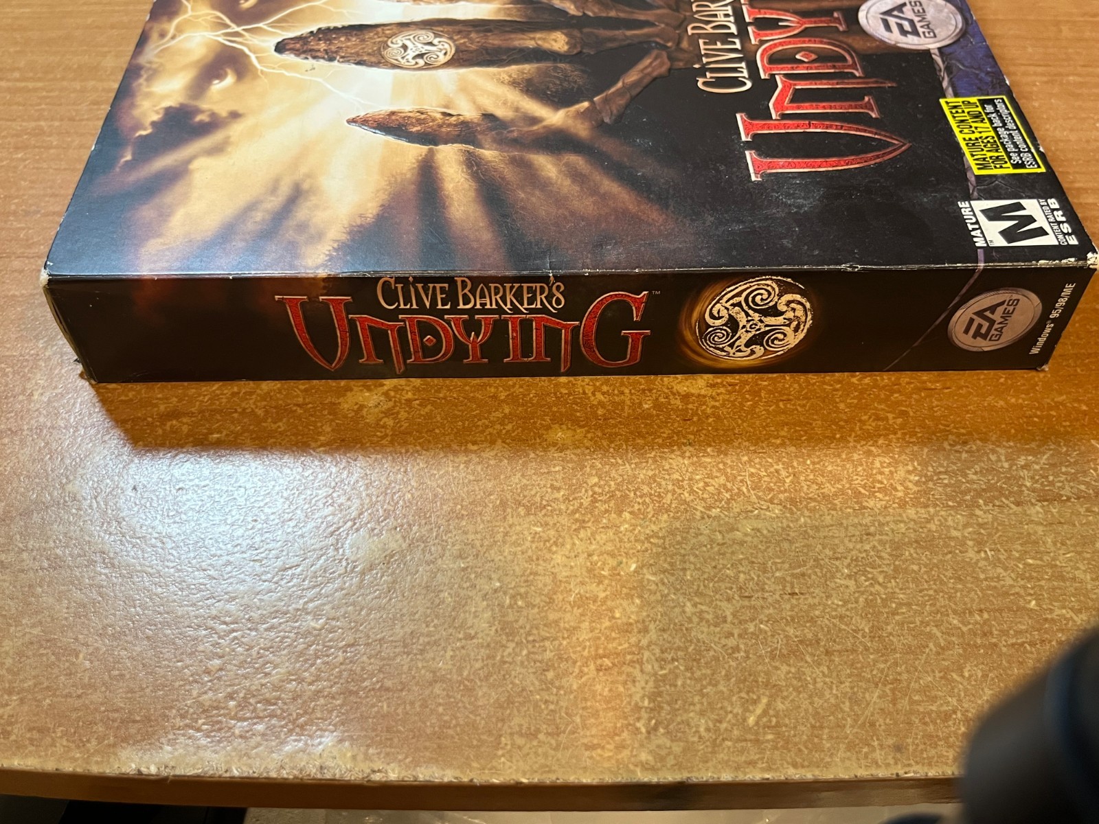 Clive Barker’s Undying 2001 PC Big Box CD-ROM Horror FPS Complete