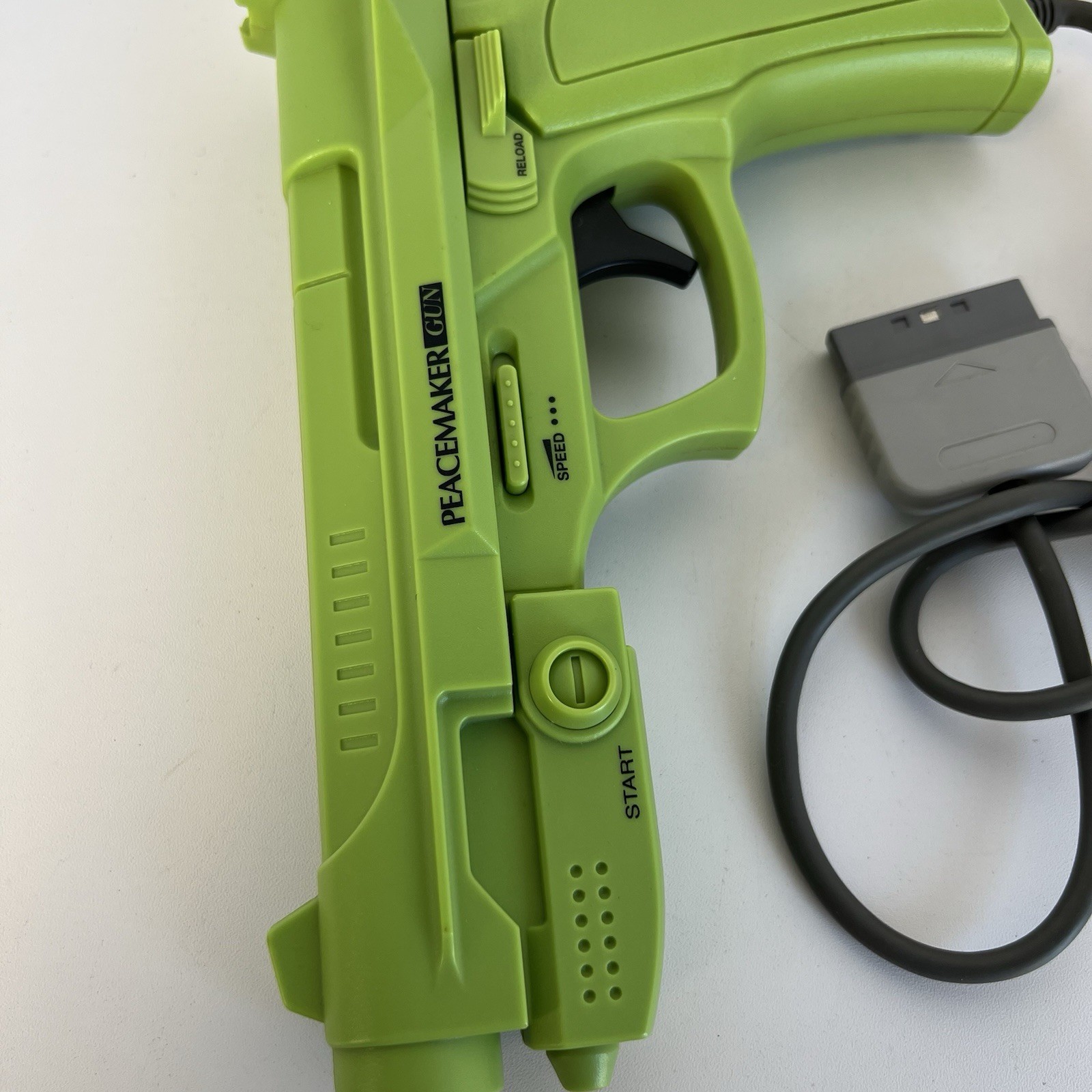 Nuby Peacemaker Light Gun Controller for Sony PlayStation 1 PS1 Green