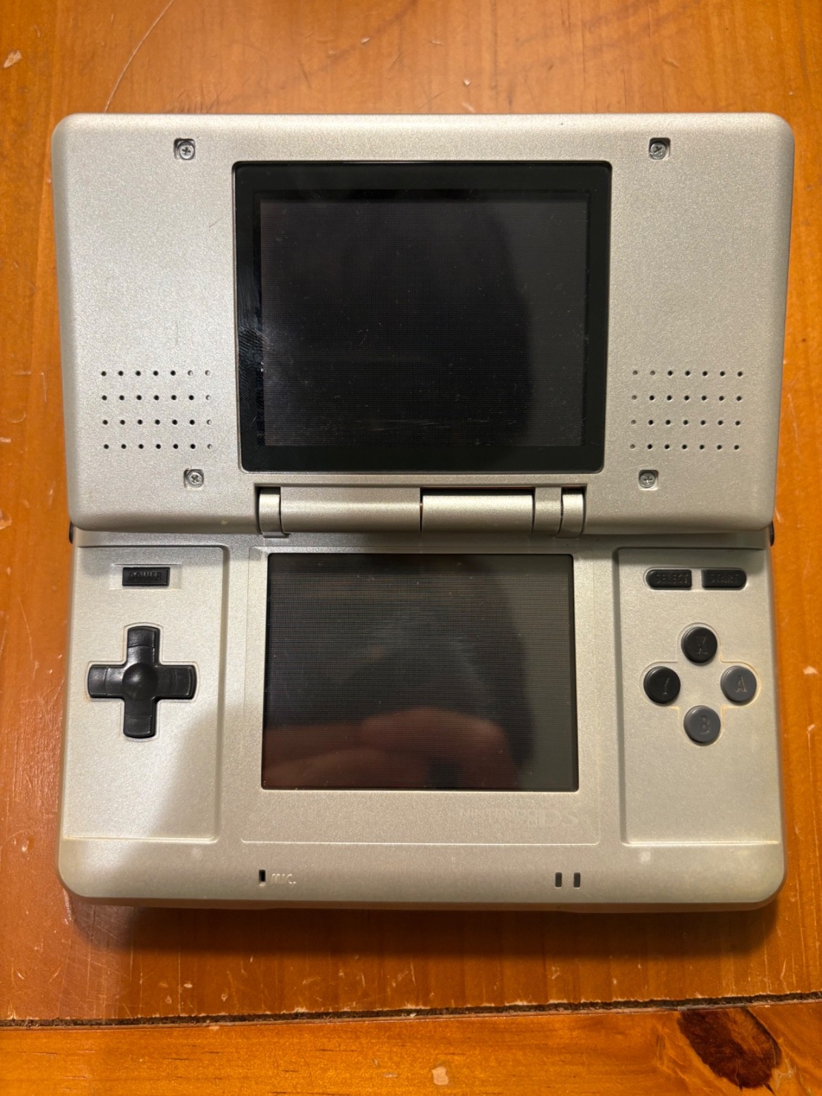 Nintendo DS Silver Handheld System – Great Condition! – TESTED AND WORKING (12D)