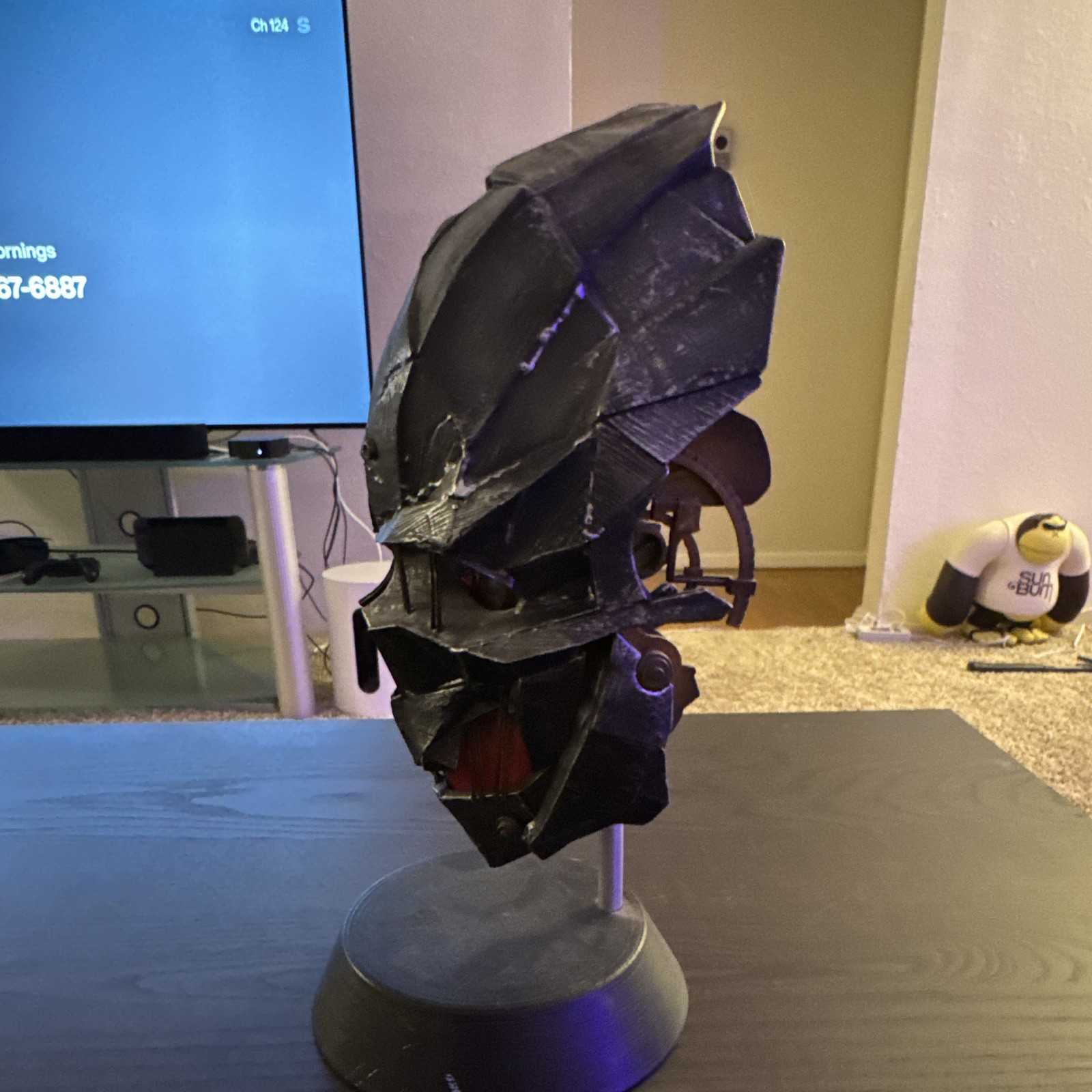 Dishonored 2 Collector’s Edition Corvo Mask with Stand