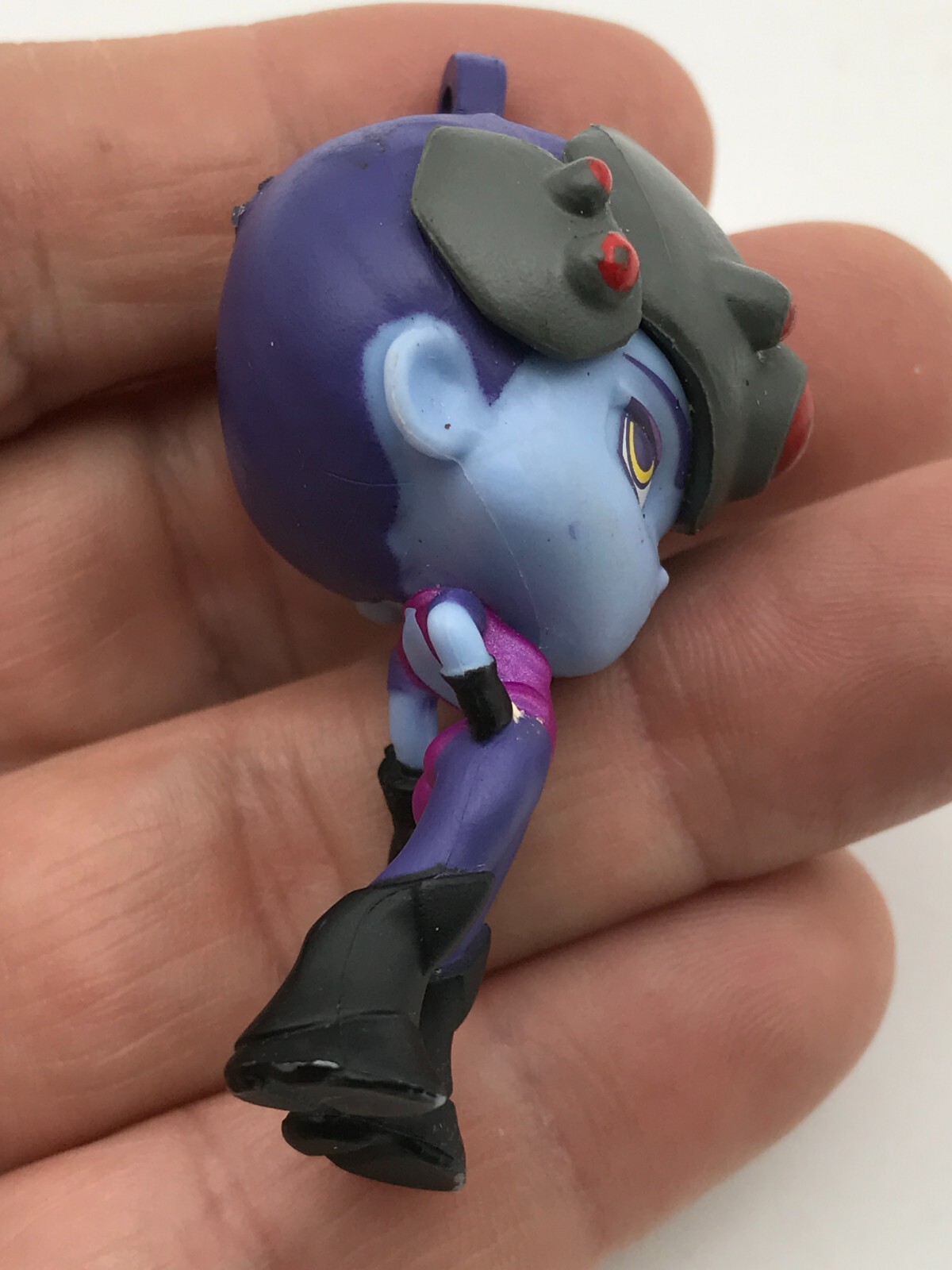 Widowmaker | Blizzard – Overwatch Backpack Hanger Mini Figure BROKEN
