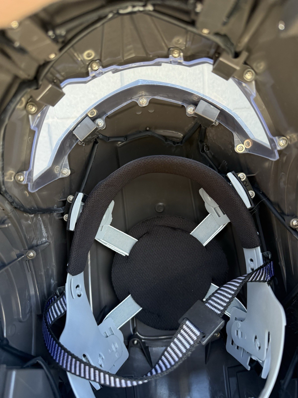 MASS EFFECT LEGENDARY CACHE N7 Helmet (NO BOX – NO GAME)