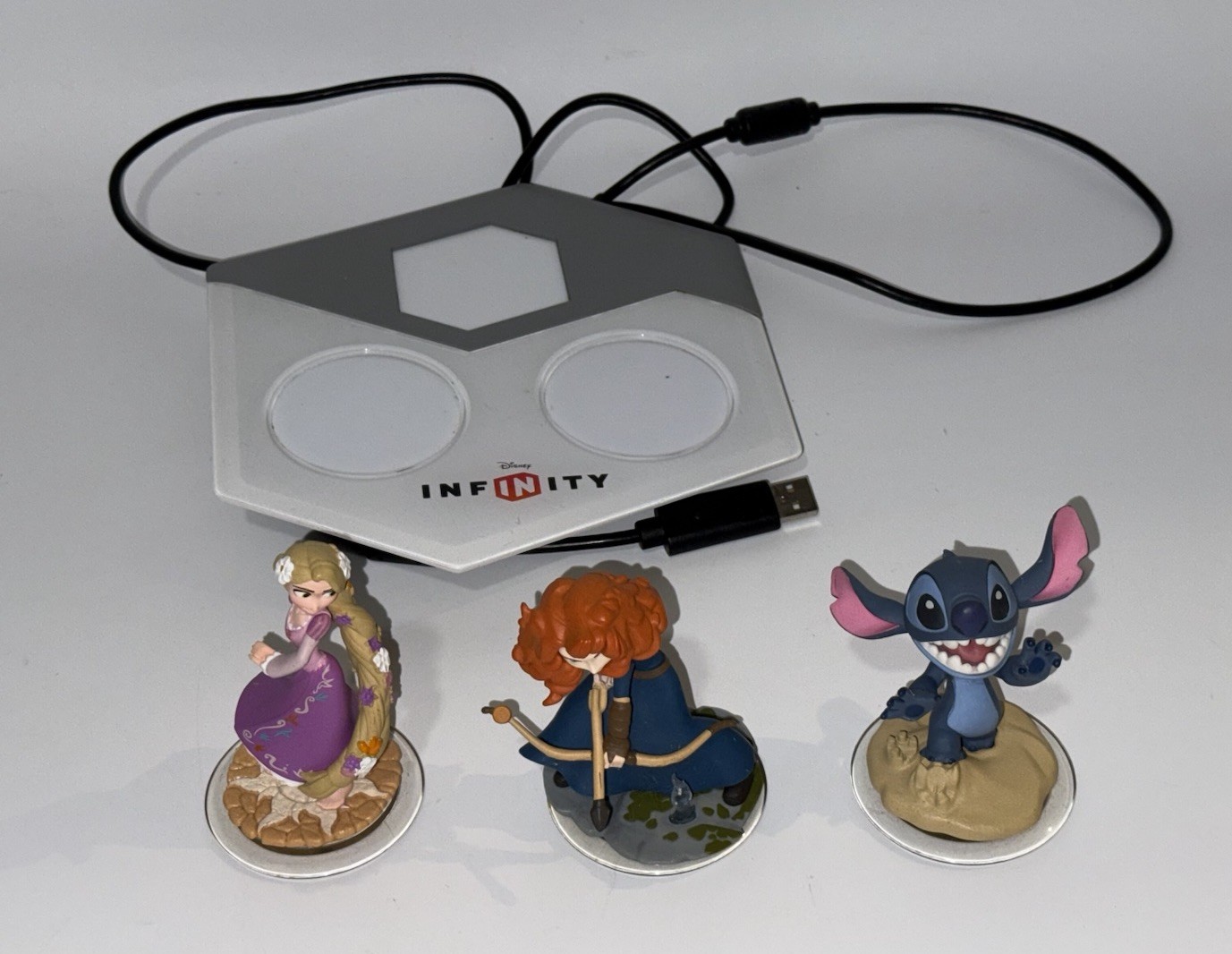 Disney Infinity Lot Portal Rapunzel Merida Stitch Nintendo Wii U PS3 PS4