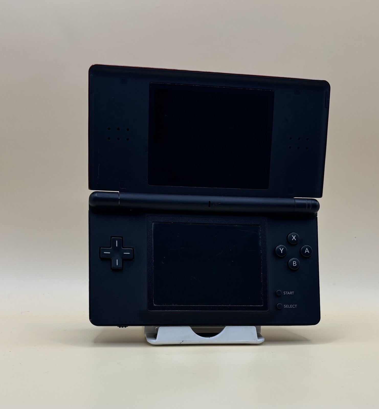Nintendo DS Lite – Red/Black (D19) READ DESCRIPTION