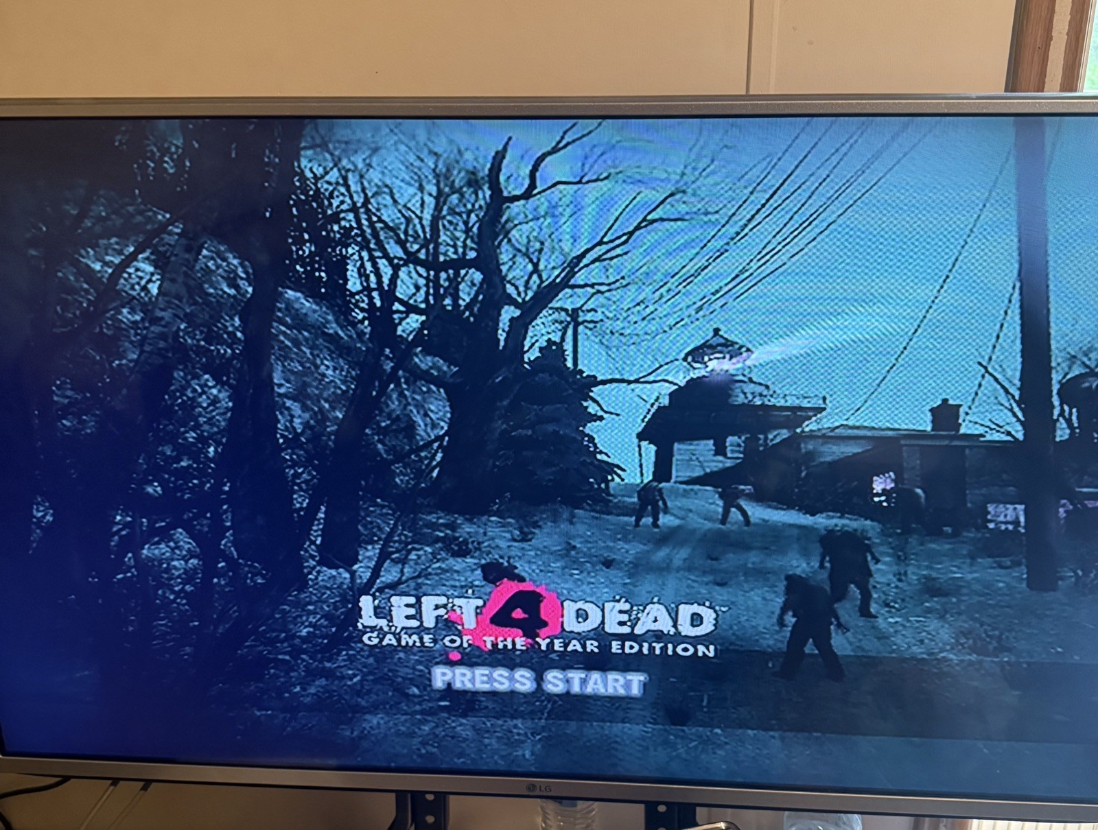 Left 4 Dead – Game of the Year Edition (Microsoft Xbox 360, 2009) Tested Working