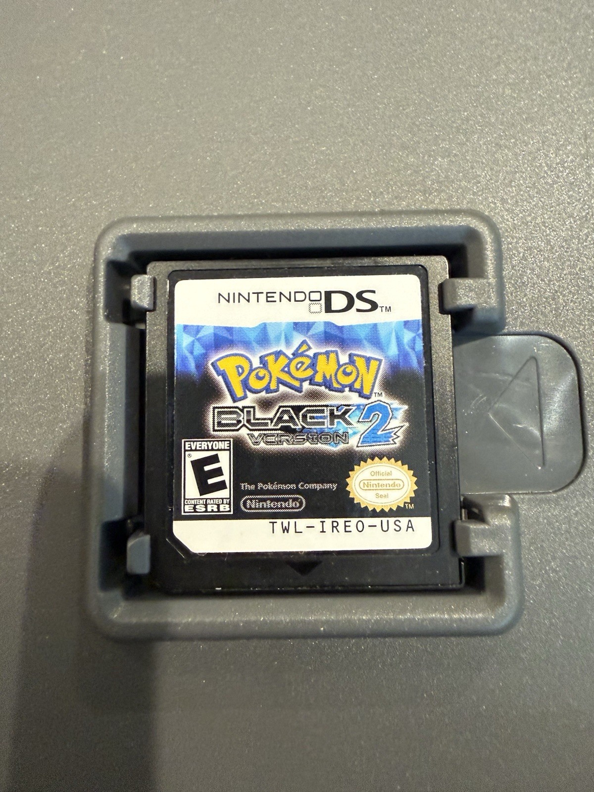 Pokemon Black Version 2 Nintendo DS Authentic