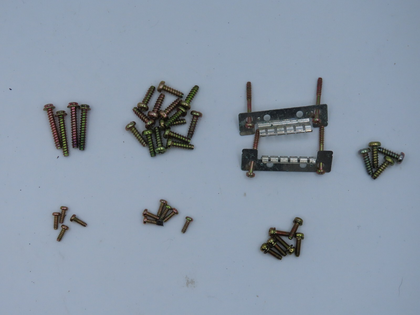 Nintendo GameCube Replacement Assembly screws lot – US Seller