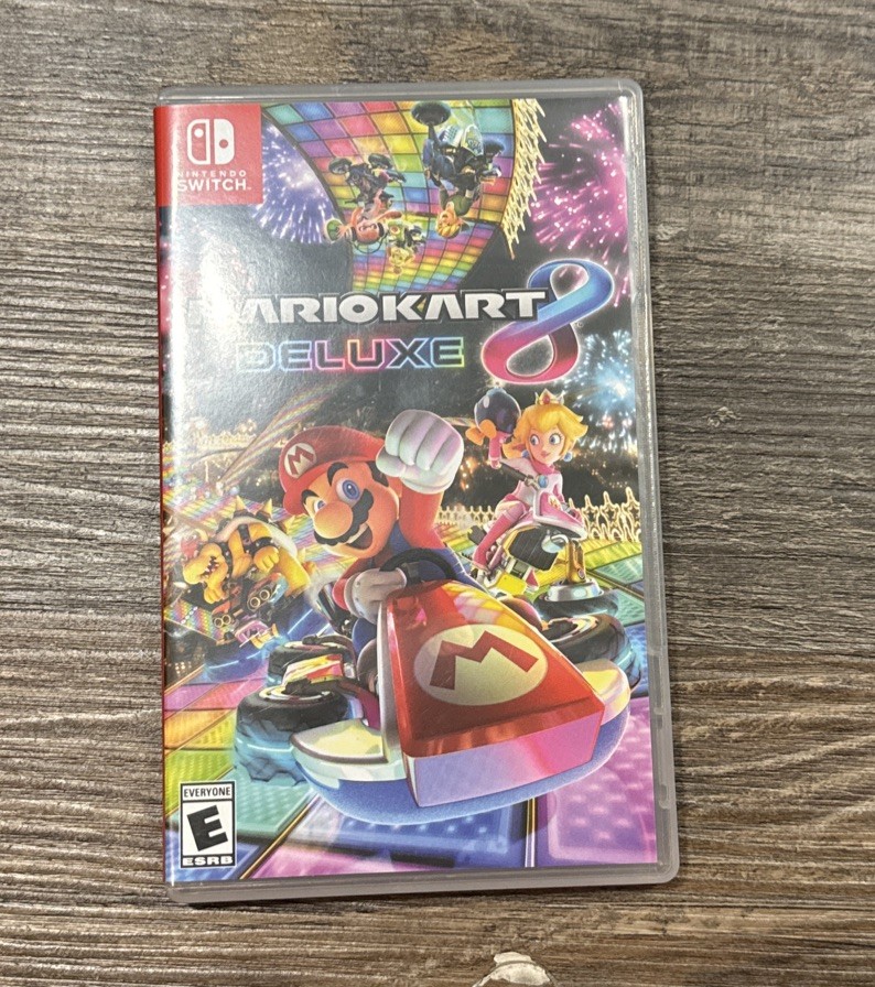 Mario Kart 8 Deluxe Nintendo Switch CIB, Tested Working