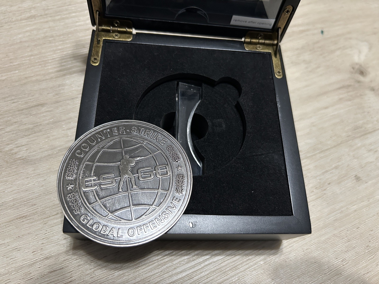 Authentic CSGO 5 Year Veteran Coin/Medal Valve Corporation Counter Strike Merch
