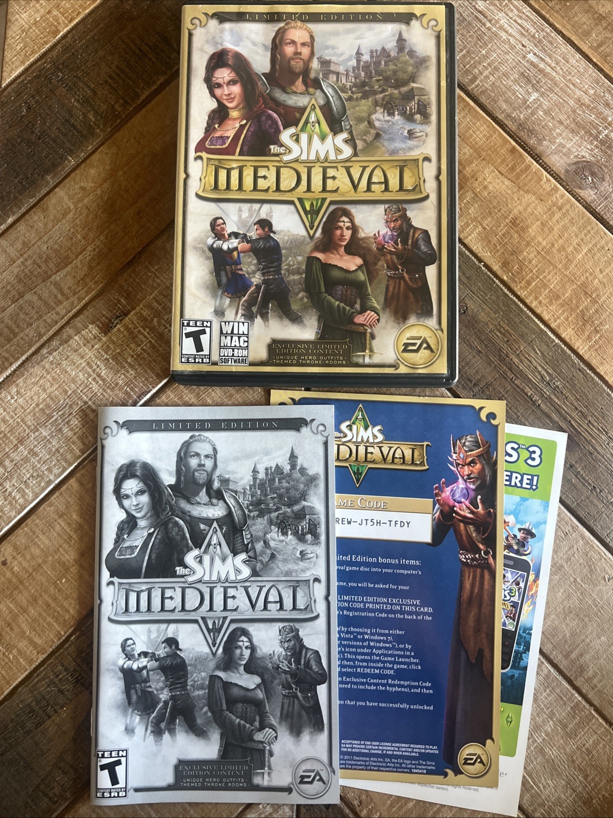 Sims Medieval Limited Edition Game (PC Windows/Mac, 2011)