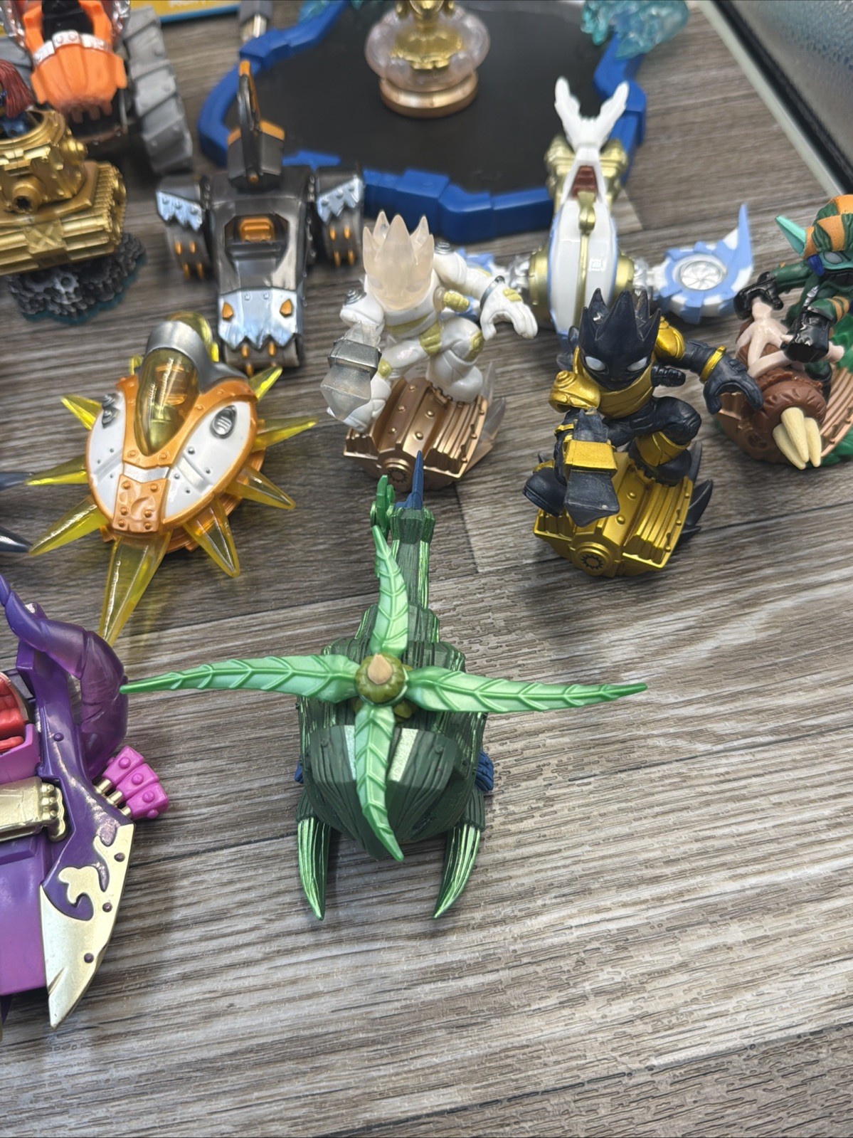Huge Skylanders Lot! 16 Figures, 2 Portals, Superchargers Wii U Game-ACTIVISION