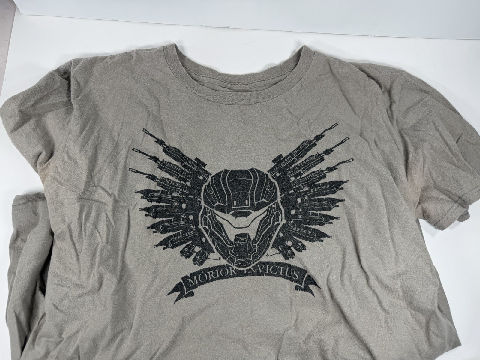 Halo Legendary Loot Crate ARENA Halo Icons Spartan 100% Complete with Shirt XL