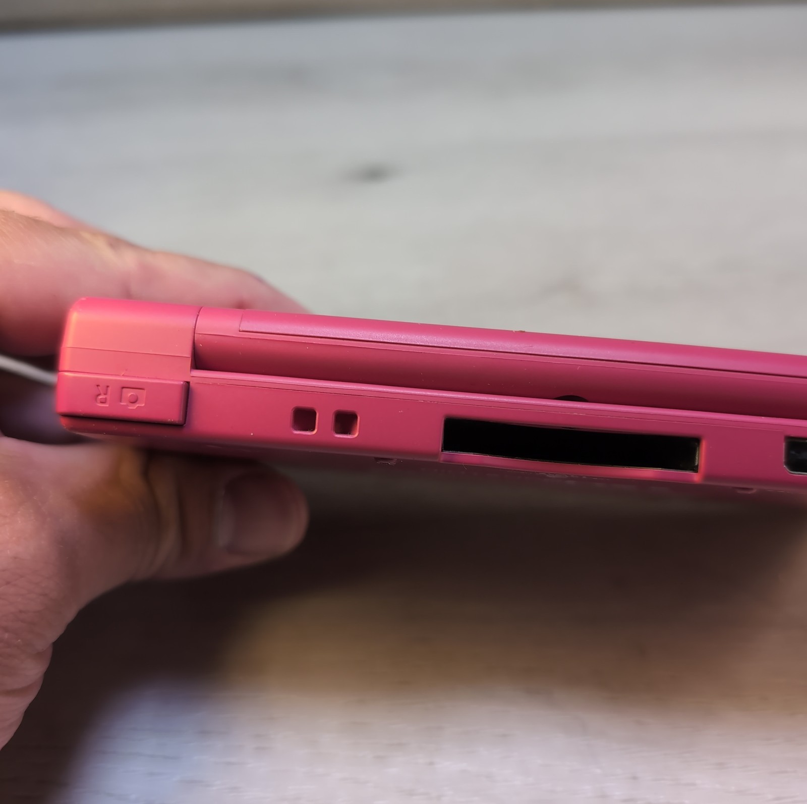 Nintendo DSi Pink Handheld Console Wi-Fi Nintendo DS TWL-001 & (4) Games Sims