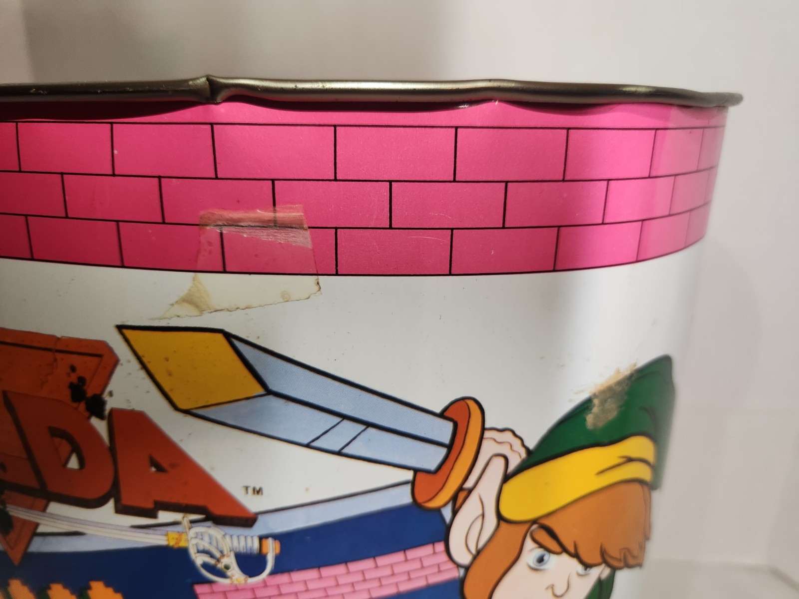 Vintage Rare 1988 Nintendo Legend of Zelda Metal Garbage / Collectible Trash Can