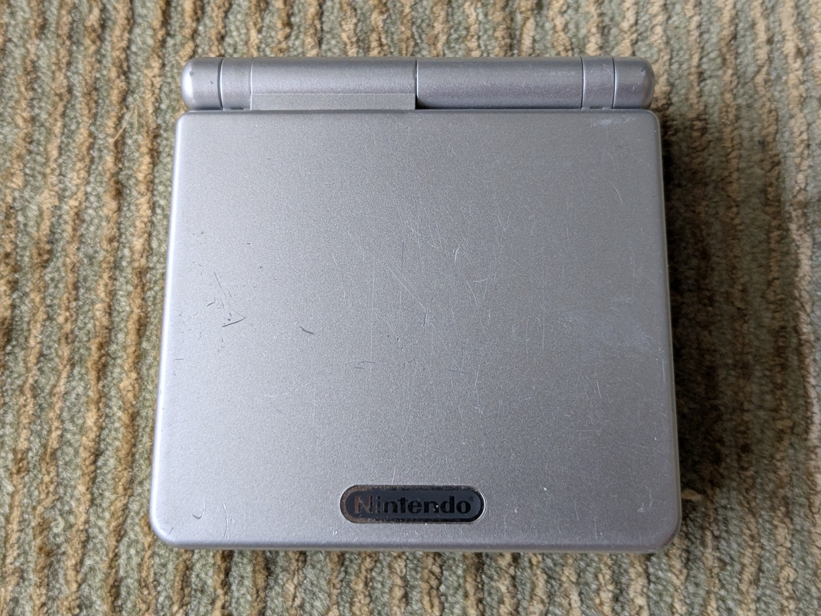 Nintendo Game Boy Advance SP AGS-001 Silver W/ Charger and Game