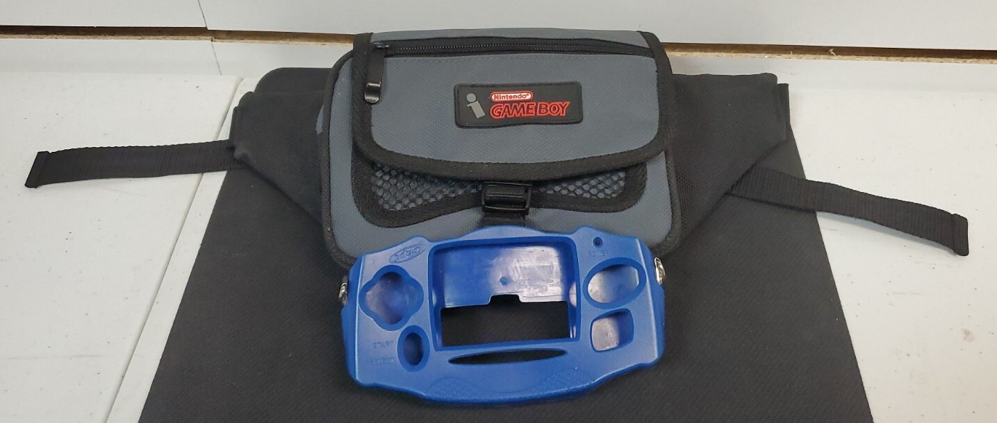 Nintendo Gameboy Carrying/ Travel Case – Fanny Pack Style & Silicone GBA Case