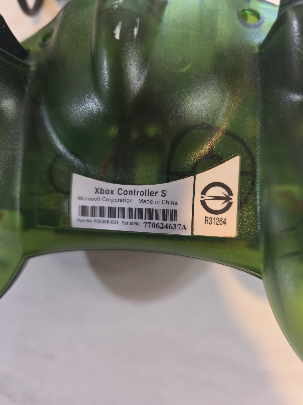 Microsoft Halo Limited Edition Translucent Green Wired Xbox Controller 9ft