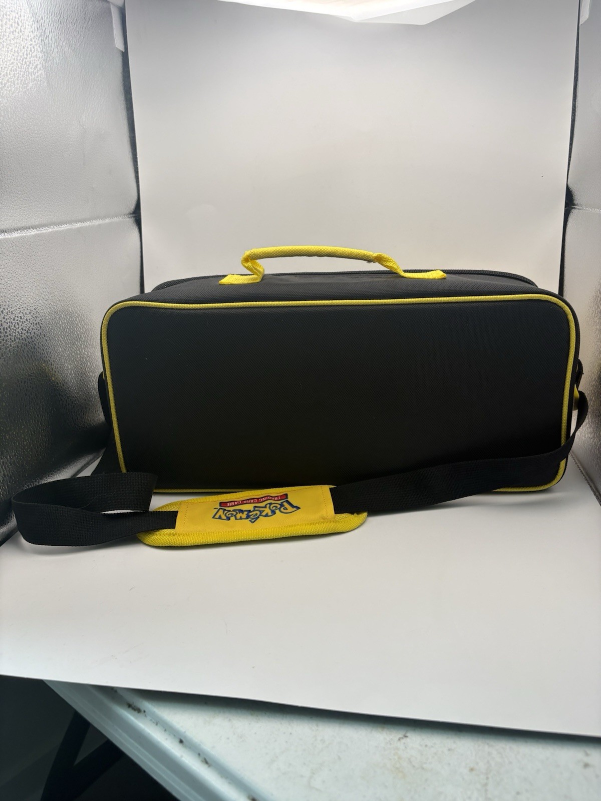 Pikachu Black/Yellow Nintendo DS Carrying Case w/ Handle & Shoulder Strap